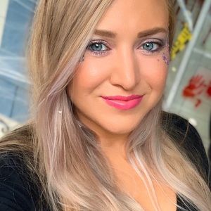 Meet your Posher, Kelley